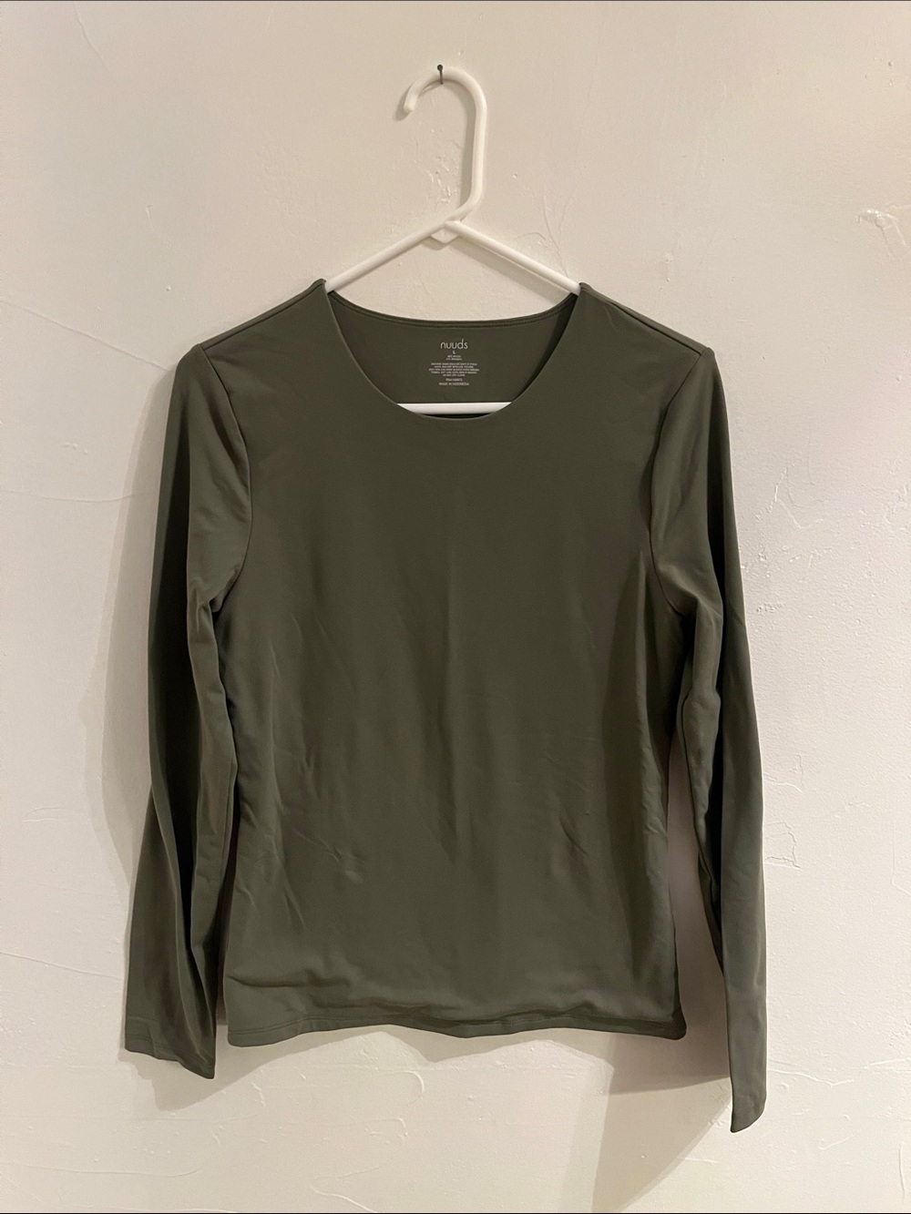 Nuuds Olive Long-Sleeve Crew Neck Top